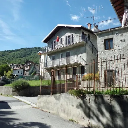 Appartement Kleine Perle Im Livo-tal By Interhome